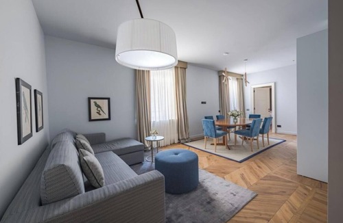 Duomo Apartment | Exquisite 2-Bedroom Luxury Apartment in Piazza della Signoria