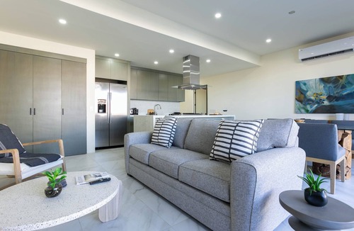 Libertad Condo | Exquisite 3-Bedroom, 2-Bath Oasis with Ocean View in Cabo San Lucas