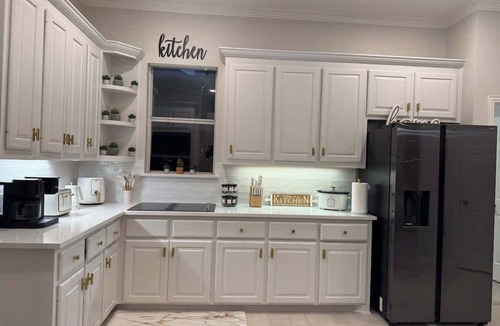 Richardson House | Exquisite 6 BR Retreat PoolSpa 4.5 Bath Sleeps 20+