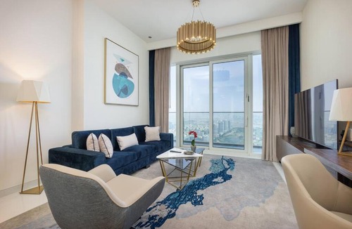 Dubai Internet City Apartment | Exquisite Apartment Minutes Away from the Beach