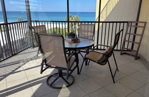 Longboat Key Condo | Exquisite Beachfront Condo with both Sunrise & Sunset Views