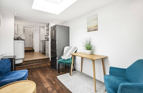 St Albans Cottage | Exquisite Central Cottage Fishpool Street 20 min train to London/10 min Luton