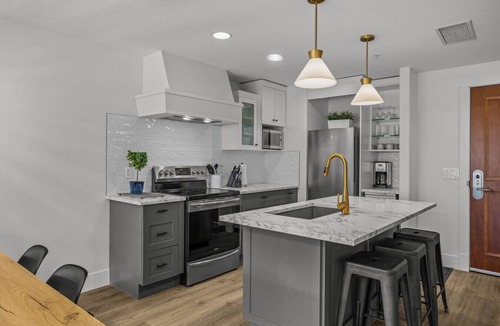 Canmore Apartment | Exquisite condo, Mountain Views