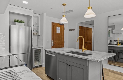 Canmore Apartment | Exquisite condo, Mountain Views