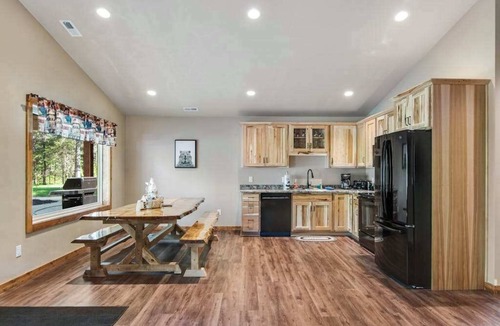 Conover House | Exquisite dog-friendly cabins with hot tub, fireplace, patio, grill, central AC, & W/D