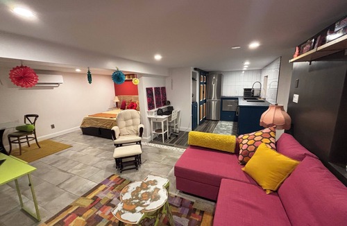 Sagamore Beach House | Exquisite Guest House w/private hot tub/steam shower