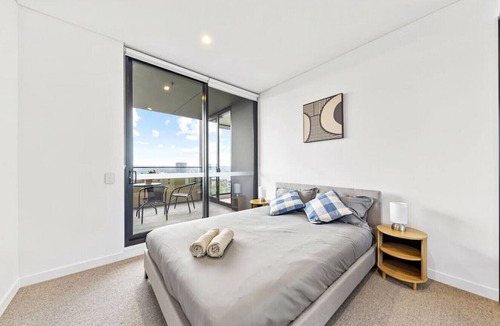 Macquarie Park Apartment | Exquisite High-End Retreat in Macquarie Park