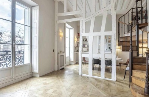 Notre Dame Apartment | Exquisite Marais Abode with Stunning River Viewsn