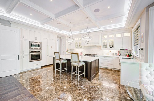 Willowdale House | Exquisite Multi-Level 4-Bedroom Designer Home