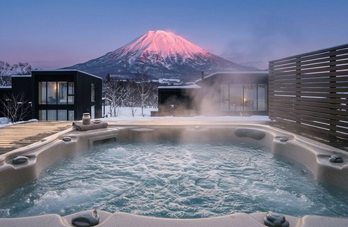 Hirafu Ski Chalet | Exquisite Prime Hirafu Chalet With Outdoor Jacuzzi and Fire Pit
