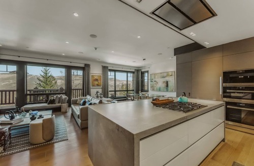 Avon Condo | Exquisite Residence by InvitedHome | Hike In/Out, Premier Kitchen, Modern
