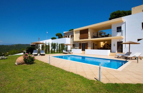 Agia Paraskevi Villa | Exquisite Skiathos Villa | Villa Skiathos Beta | 2 Bedrooms | Private Pool