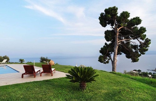 Agia Paraskevi Villa | Exquisite Skiathos Villa | Villa Skiathos Beta | 2 Bedrooms | Private Pool