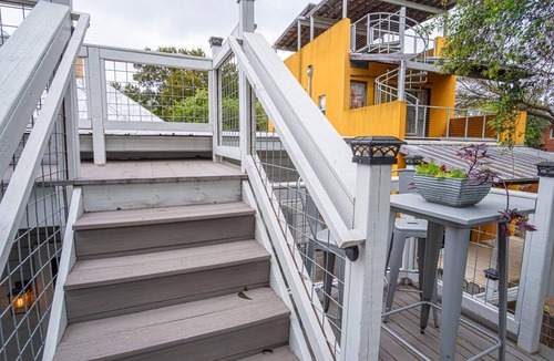 King William House | Exquisite Studio Guesthouse Near Downtown s Core