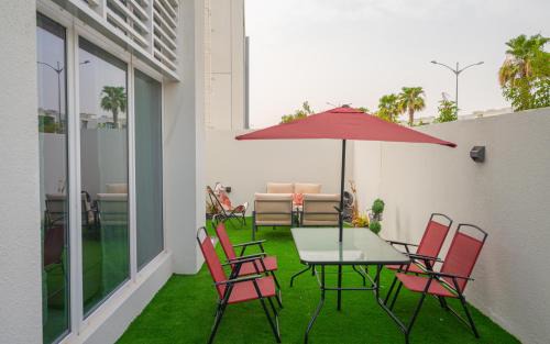 Dubai Apartment | Exquisite Villa - Elegant Living