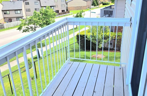 Roselle Apartment | Extended Stay 2 BR Condo - Walk to Train!