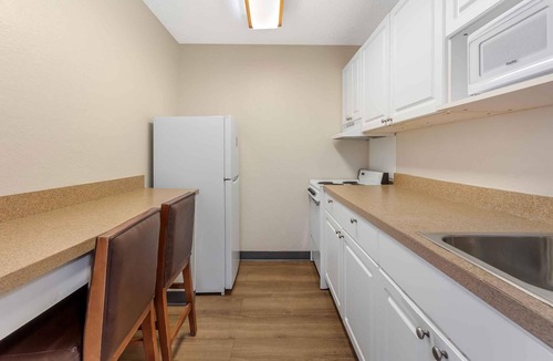 Hunt Club Hotel | Extended Stay America Suites West Palm Beach Northpnt Corpor