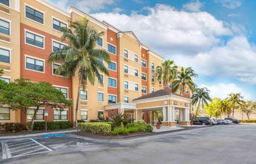 Doral Hotel | Extended Stay America Premier Suites - Miami - Airport - Doral - 25th Street