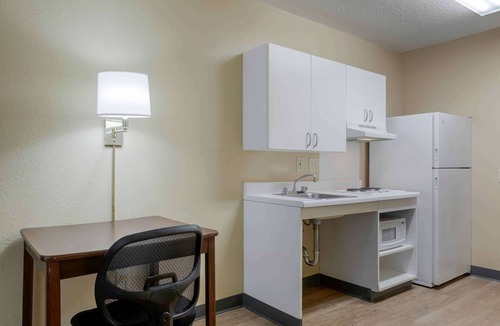 Pike Hotel | Extended Stay America Suites Indianapolis West 86th St