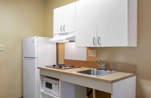 Morrow Hotel | Extended Stay America Select Suites Atlanta Morrow