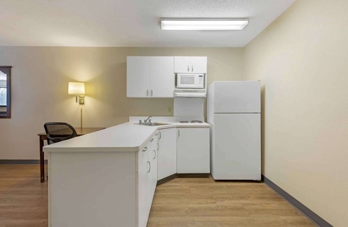 Maple Grove Hotel | Extended Stay America Suites Minneapolis Maple Grove