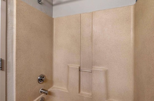 Greenbrier East Hotel | Extended Stay America Suites Chesapeake Crossways Blvd