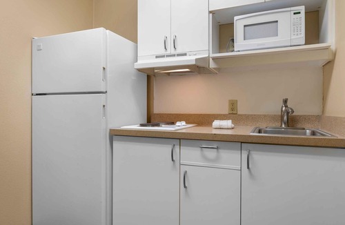 Springdale Hotel | Extended Stay America Suites Cincinnati Springdale I275
