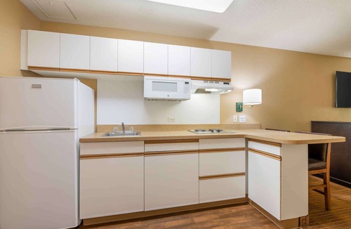 Schaumburg Hotel | Extended Stay America Suites Chicago Schaumburg Conv Center