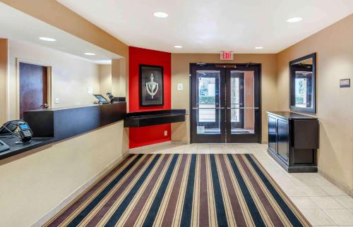 Coliseum Central Hotel | Extended Stay America Suites - Hampton - Coliseum