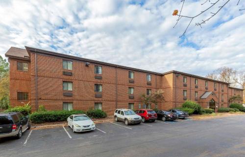Raleigh Hotel | Extended Stay America Suites - Raleigh - North Raleigh - Wake Towne Dr