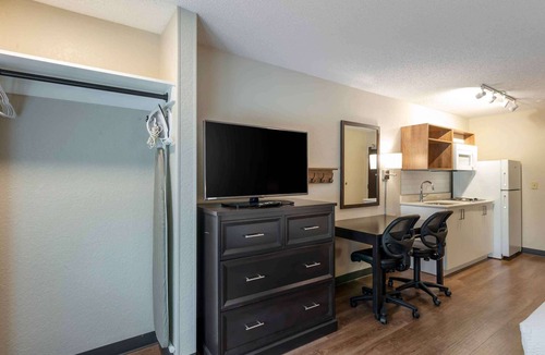 Doral Hotel | Extended Stay America Suites Miami Airport Doral
