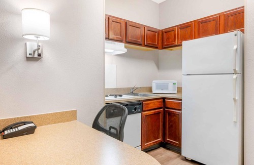 Wayne Hotel | Extended Stay America Suites Indianapolis Airport W Southern