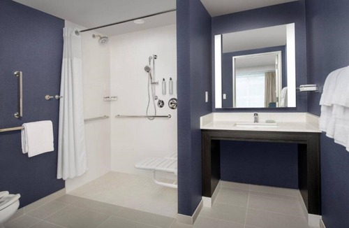 Southgate House | Extended Stay Hotel near Clackamas Town Center Mall