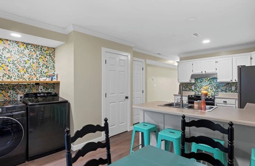 Richmond Apartment | Extended Stay - Park Place #4 - Stylish, Comfort, & Convenience, Just Like Home