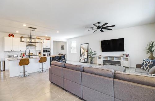 Tucson House | Extended-Stay Tucson Escape w/Office & EV Charger
