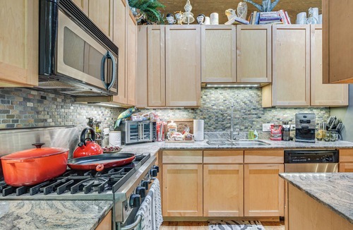 University Village / Little Italy Condo | Extended Stay: Walk to UIC Campus & Train!