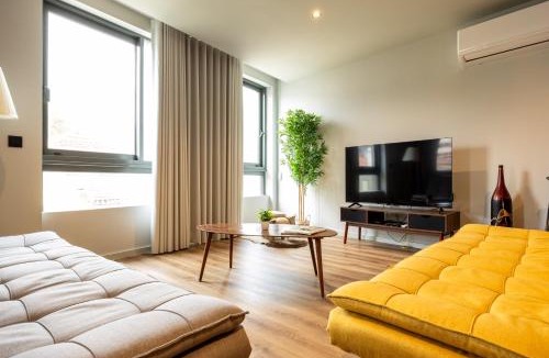 Sao Miguel do Rio Torto Apartment | Extra Large 2BR Apartment Next to Metro Station
