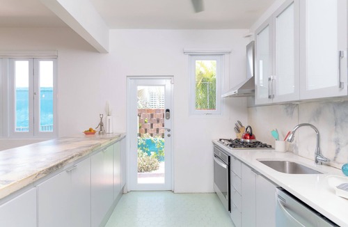 Ocean Park House | Extra Large Spacious Beach House with Solar Panels.