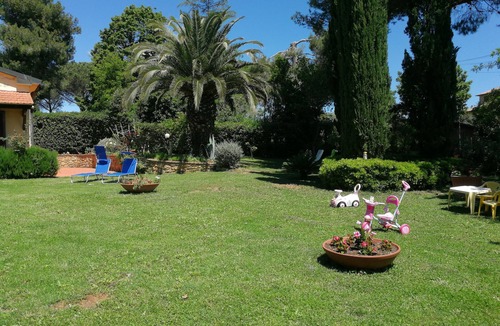Casale Marittimo Villa | Extra privacy, Dog friend, Special Children, Unspoiled nature, Sea