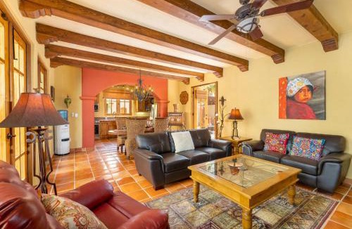Nopolo House | Extraordinary home with private pool - 2 Bikes Available By Casago
