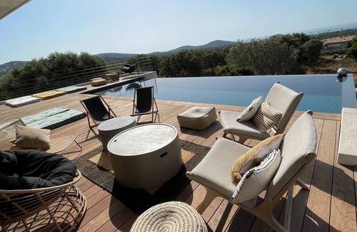 Lecci Villa | Extraordinary villa with sea view and swimming pool