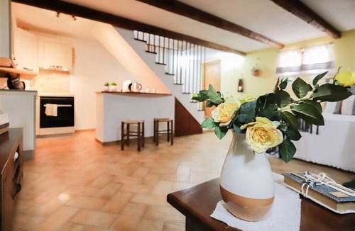Codrongianos House | Extravagant Holiday Home "Pinnetta Sarda" with Wi-Fi, Air Conditioning and Garden