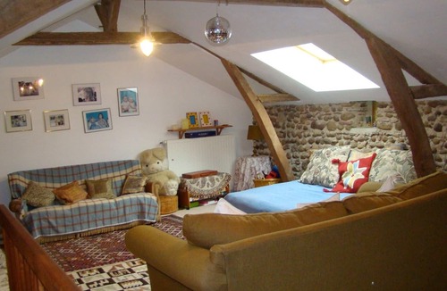 Lascazeres House | Extremely spacious, Country Farmhouse with pool & summer kitchen, sleeps 13+