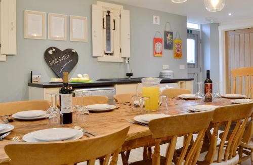 Mappleton House | Ey Up - Uk11447