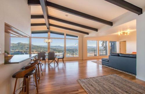 White Salmon House | Eye On The Gorge
