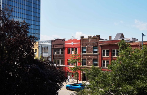 Downtown Toledo Apartment | EZ Check-in and Check-Out, Perfect for a Night Downtown!