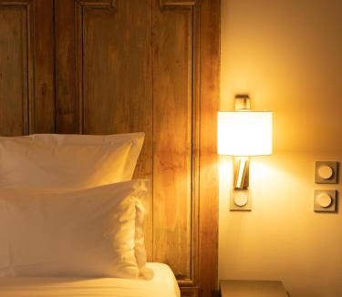 Montlivault Hotel | Ezia