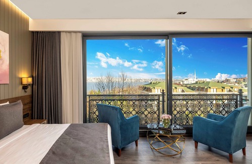 Avcilar Hotel | Ezkar Bathonea Art İstanbul Hotel