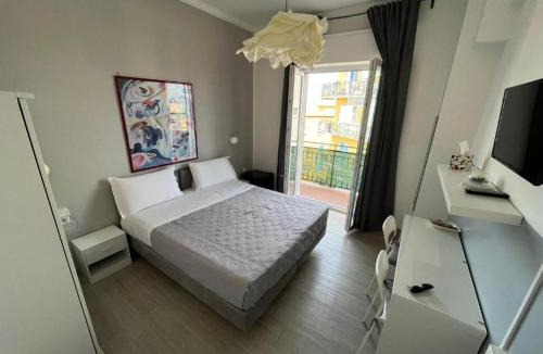 Rione Alto House | F.Rooms Napoli