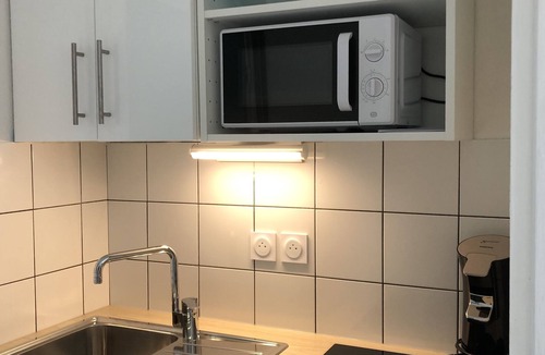 Sablon - Trudaine Apartment | F1 with open view, 6m2 terrace, WIFI